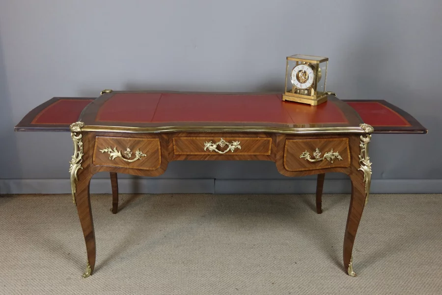 ESCRITORIO ESTILO LUIS XV
