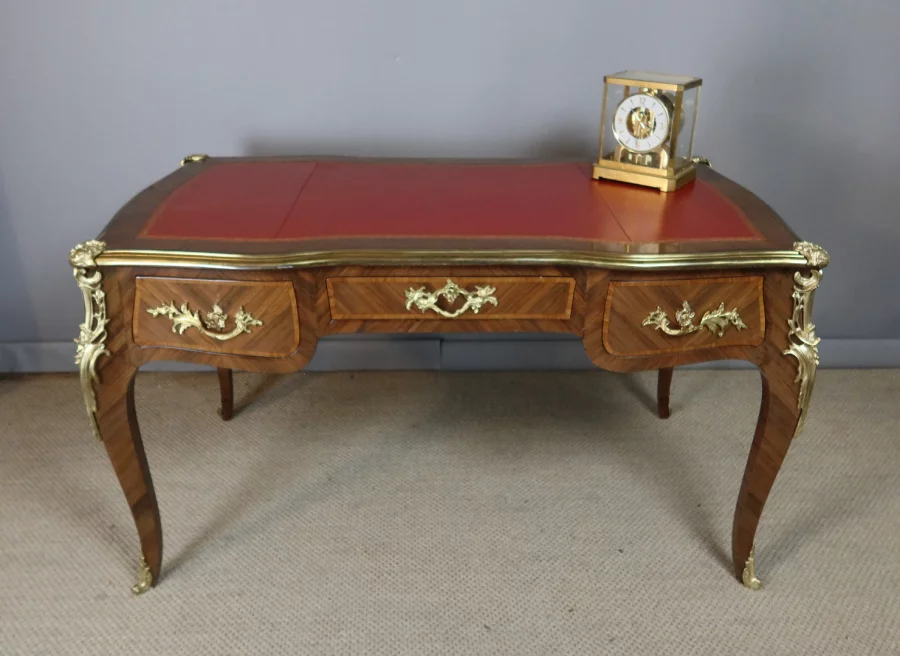 ESCRITORIO ESTILO LUIS XV