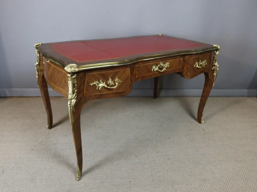 ESCRITORIO ESTILO LUIS XV