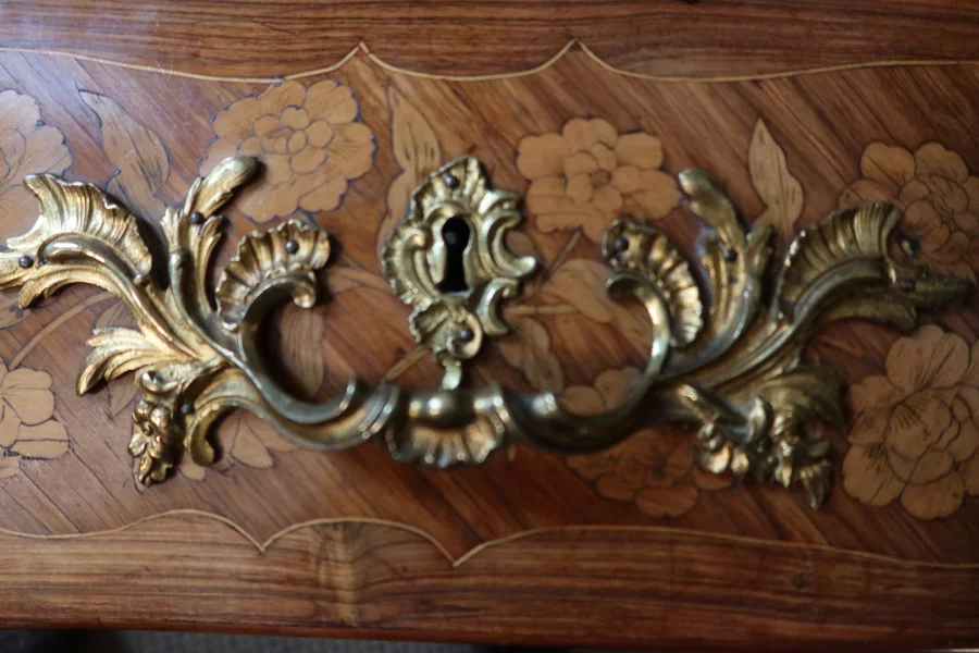 CÓMODAS ESTILO LUIS XV