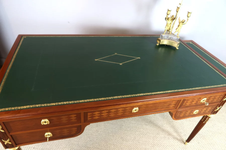 ESCRITORIO ESTILO LUIS XVI