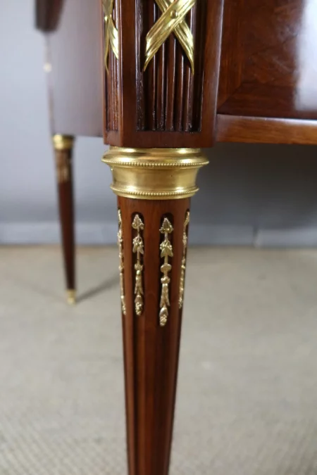 ESCRITORIO ESTILO LUIS XVI