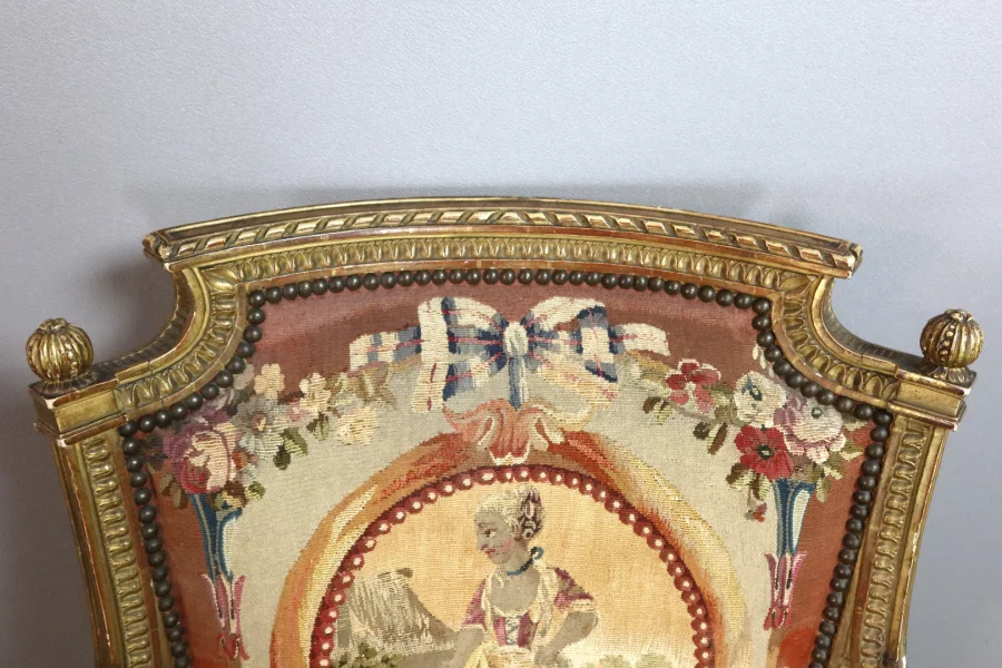 PAREJA DE SILLONES ESTILO LUIS XVI