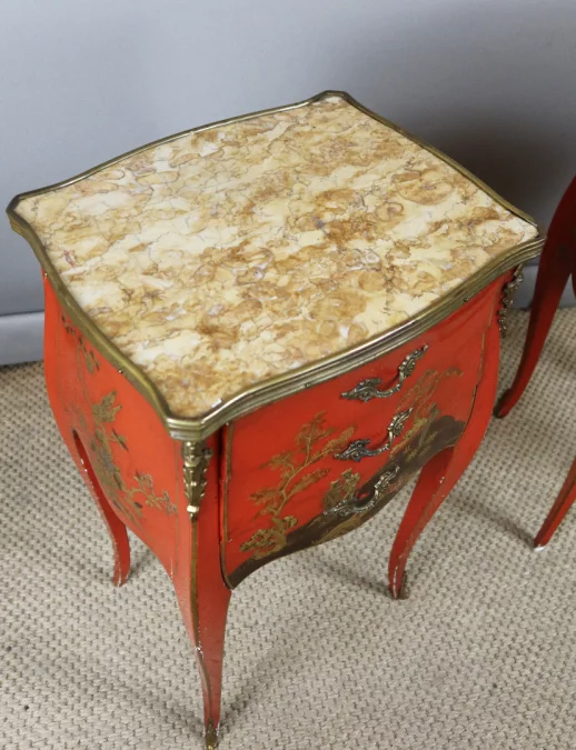 MESITAS DE NOCHE ESTILO LUIS XV