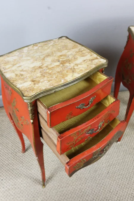 MESITAS DE NOCHE ESTILO LUIS XV