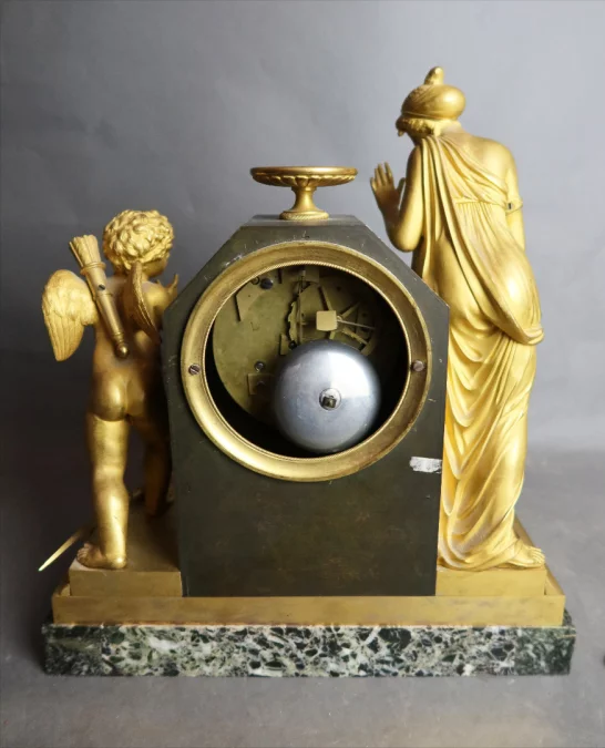 RELOJ DE BRONCE DORADO