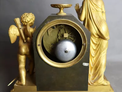 RELOJ DE BRONCE DORADO
