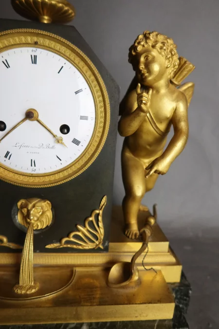 RELOJ DE BRONCE DORADO