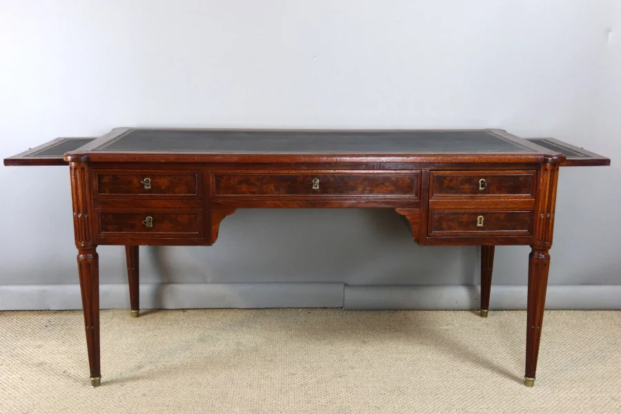 ESCRITORIO ESTILO LUIS XVI