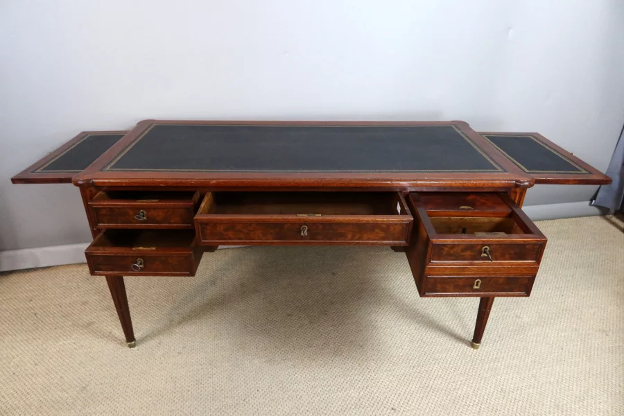 ESCRITORIO ESTILO LUIS XVI