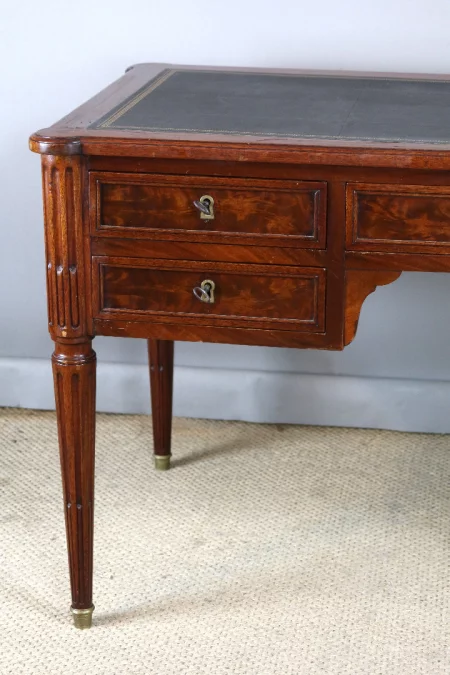 ESCRITORIO ESTILO LUIS XVI