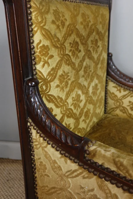 PAR DE SILLONES DE ESTILO IMPERIO FRANCÉS