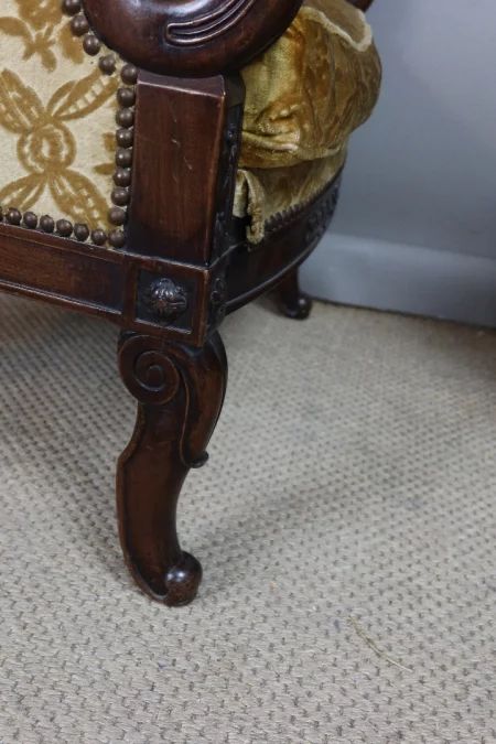 PAR DE SILLONES DE ESTILO IMPERIO FRANCÉS