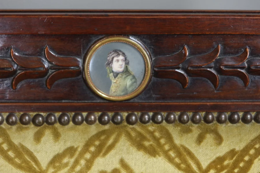 PAR DE SILLONES DE ESTILO IMPERIO FRANCÉS