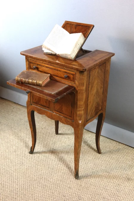 MESA DE LECTURA ESTILO LOIS XV