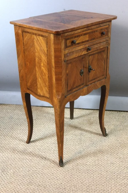 MESA DE LECTURA ESTILO LOIS XV