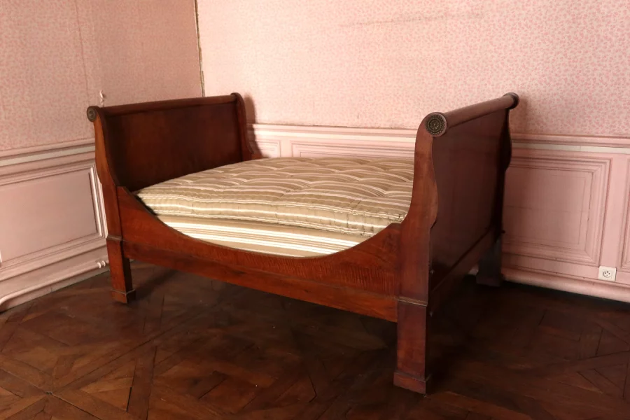 CAMA DEL SIGLO XIX