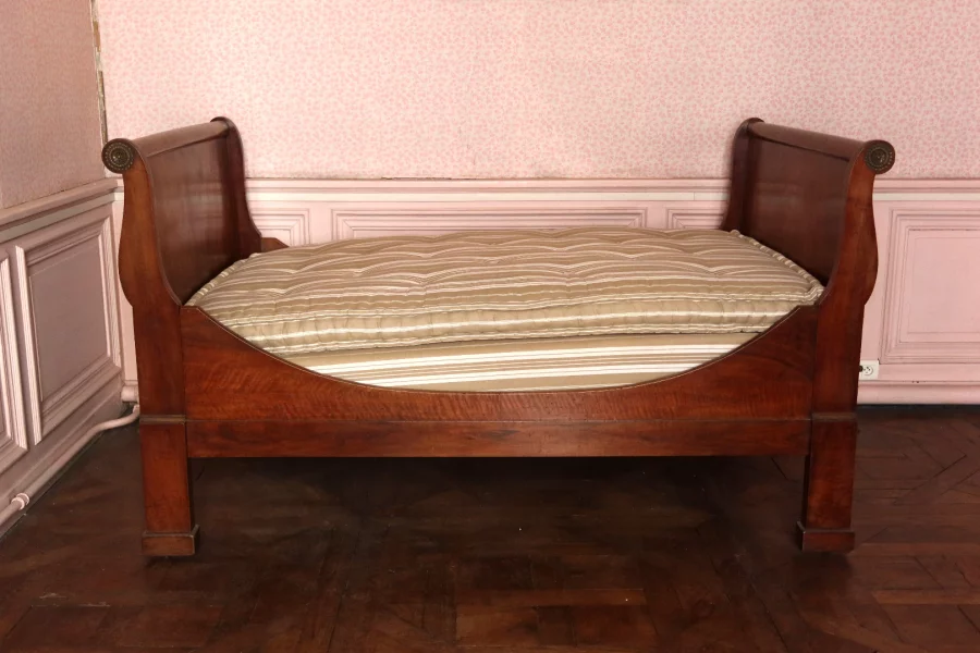 CAMA DEL SIGLO XIX
