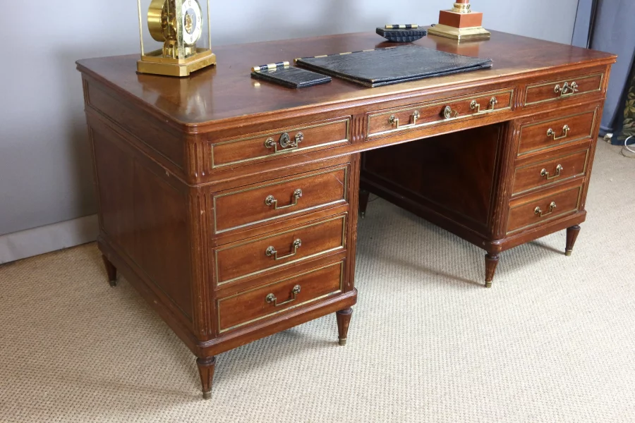 ESCRITORIO ESTILO LUIS XVI