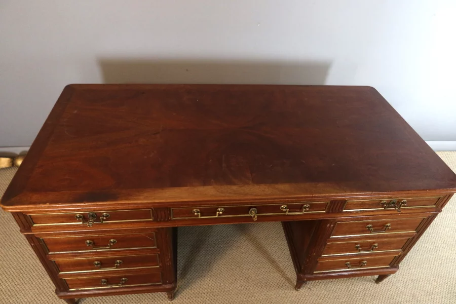 ESCRITORIO ESTILO LUIS XVI