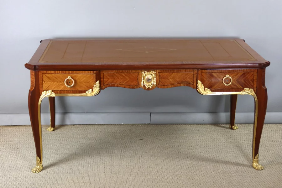 ESCRITORIO ESTILO LUIS XV