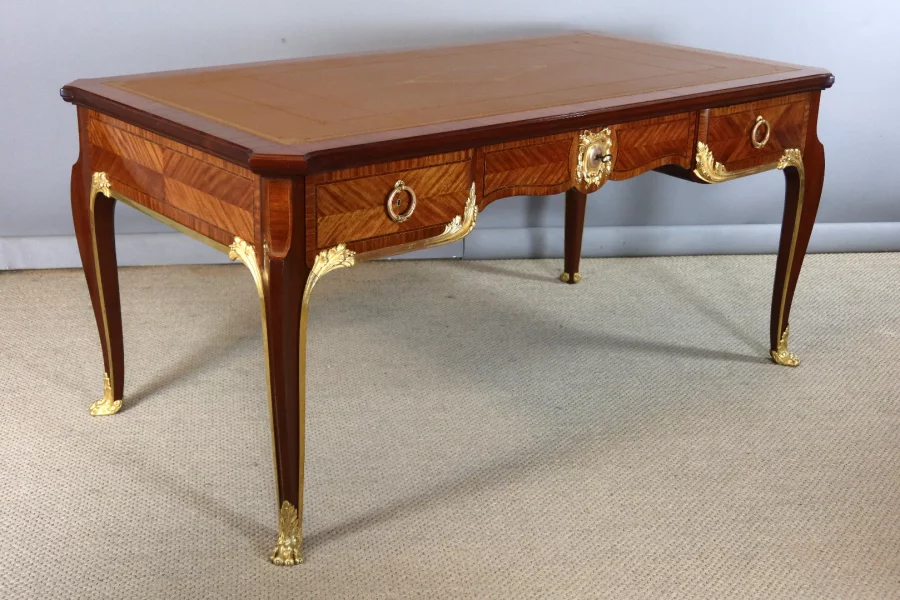 ESCRITORIO ESTILO LUIS XV