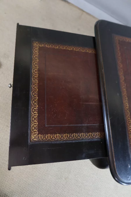 ESCRITORIO ESTILO LUIS XV