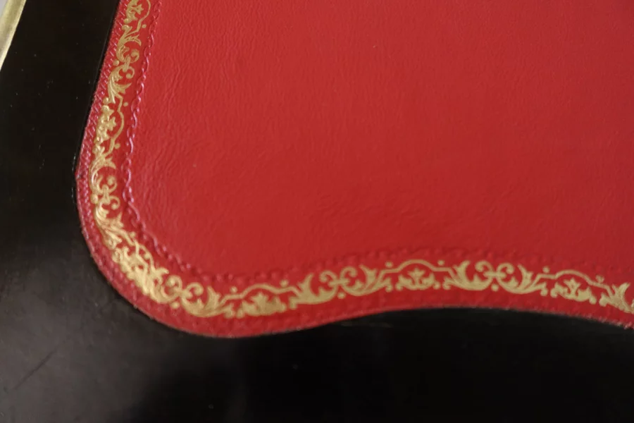 ESCRITORIO ESTILO LUIS XV