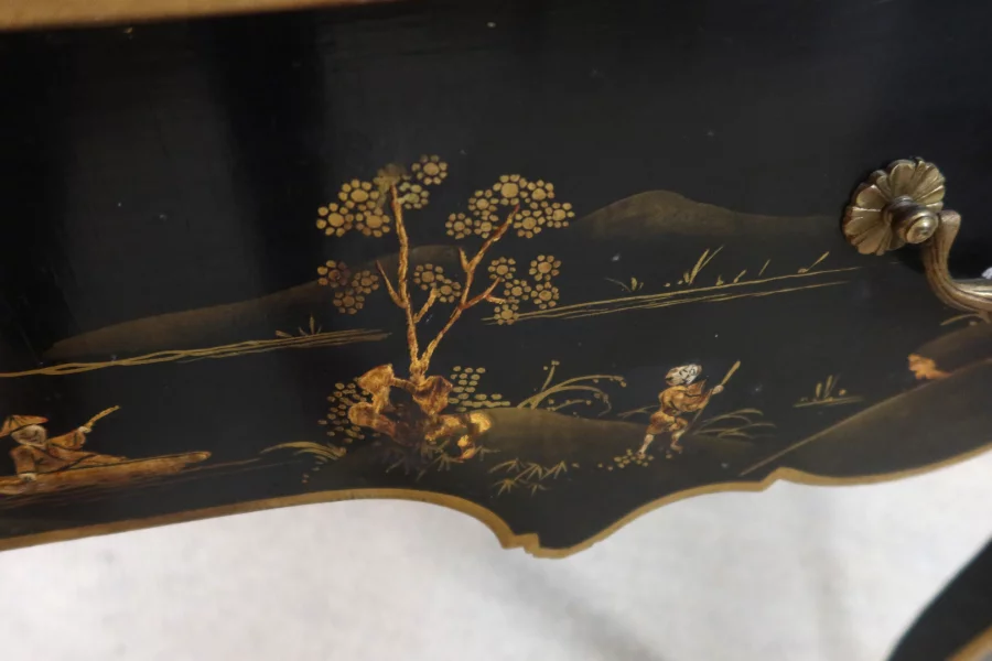 ESCRITORIO ESTILO LUIS XV