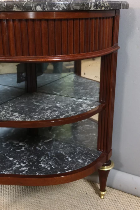 BUFFET DE LA ÉPOCA DE LUIS XVI