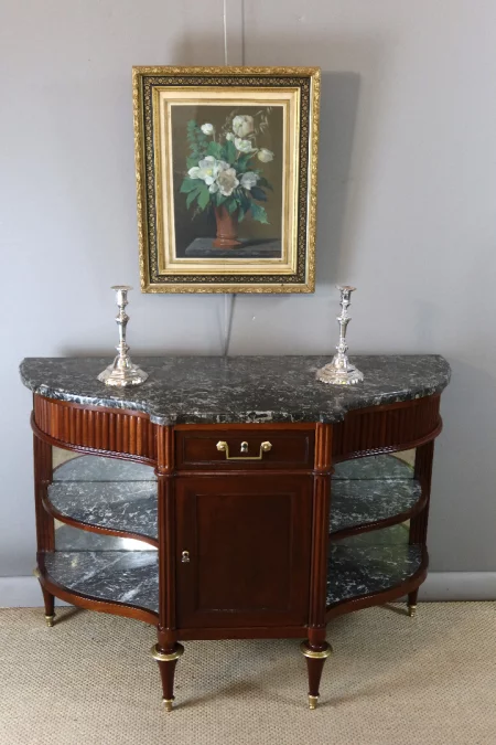 BUFFET DE LA ÉPOCA DE LUIS XVI