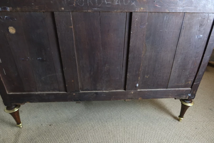 BUFFET DE LA ÉPOCA DE LUIS XVI