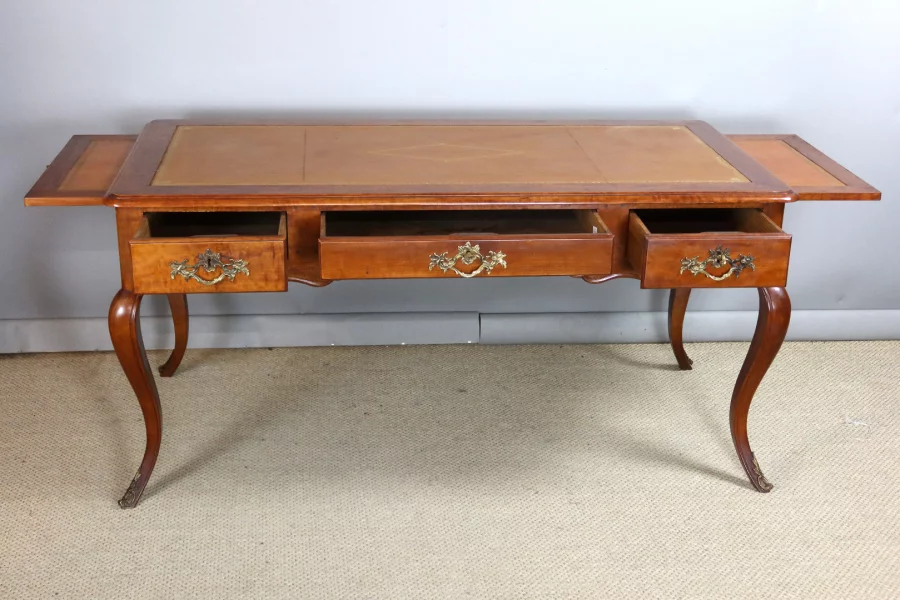 ESCRITORIO ESTILO LUIS XV
