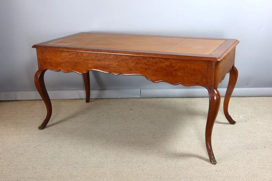 ESCRITORIO ESTILO LUIS XV