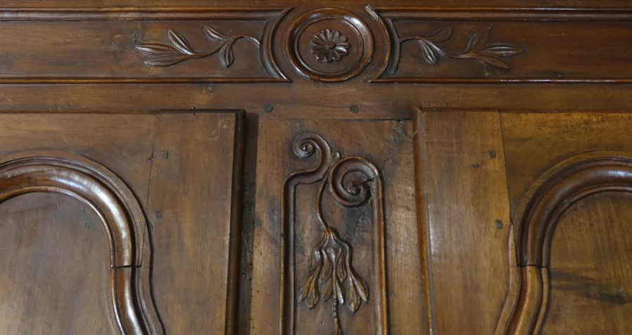 BUFFET FRANCÉS DEL SIGLO XVIII