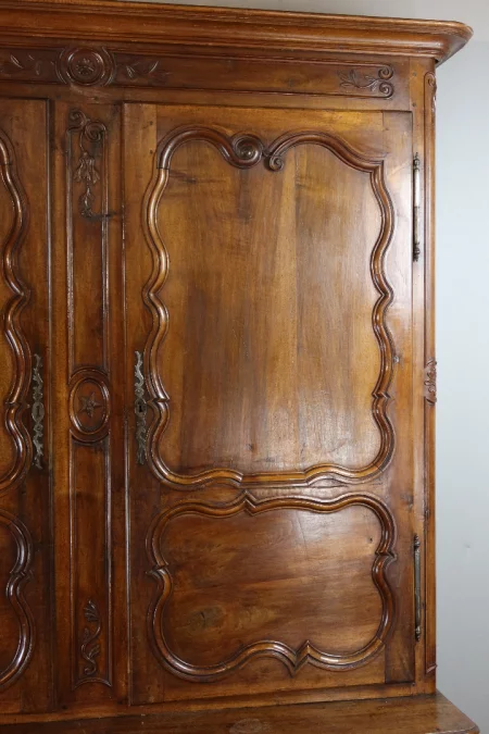 BUFFET FRANCÉS DEL SIGLO XVIII