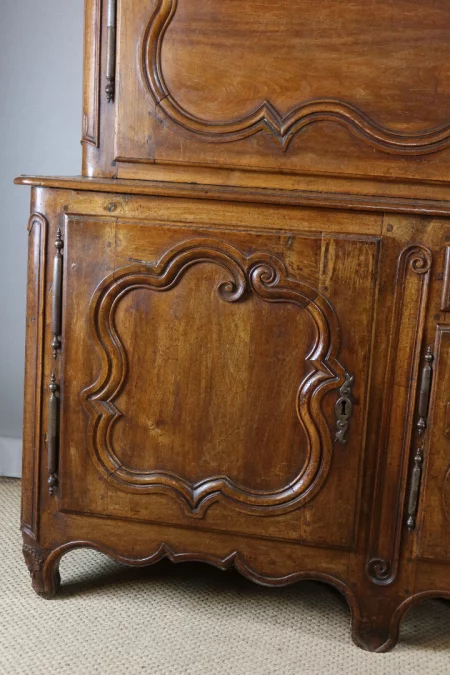 BUFFET FRANCÉS DEL SIGLO XVIII