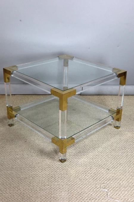 MESA AUXILIAR DE PLEXIGLÁS