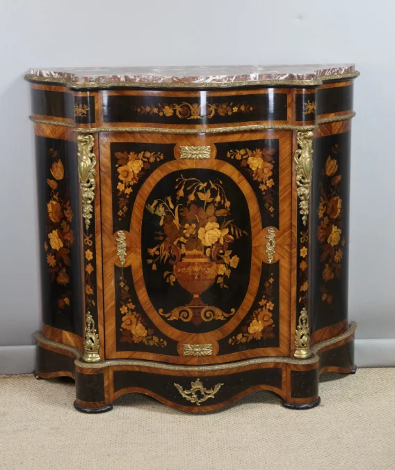 BUFÉ DEL PERÍODO DE NAPOLEÓN III