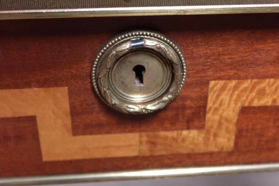 ESCRITORIO ESTILO DIRECTORIO FRANCÉS