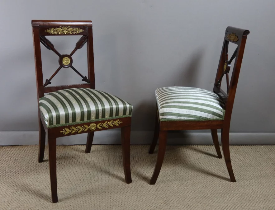 PAR DE SILLAS ESTILO IMPERIO FRANCÉS