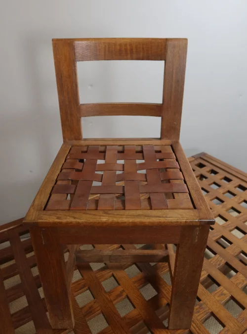 MESA DE COMEDOR Y SILLAS