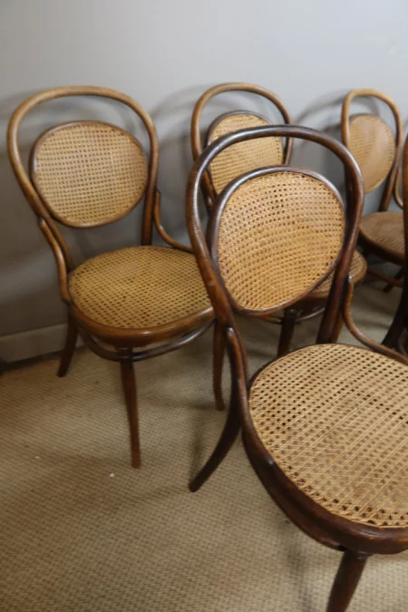 SILLAS Y SILLONES THONET