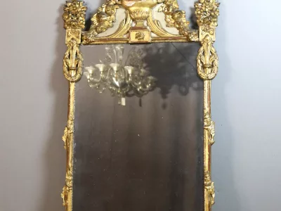 LATE EIGHTEENTH CENTURY MIRROR