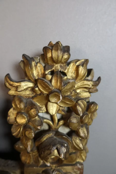 LATE EIGHTEENTH CENTURY MIRROR