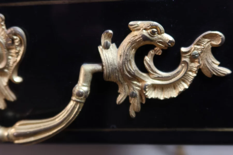 ESCRITORIO ESTILO LUIS XV