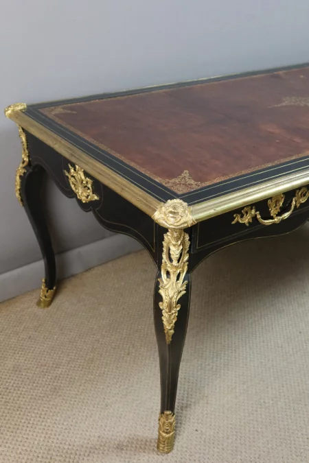 ESCRITORIO ESTILO LUIS XV