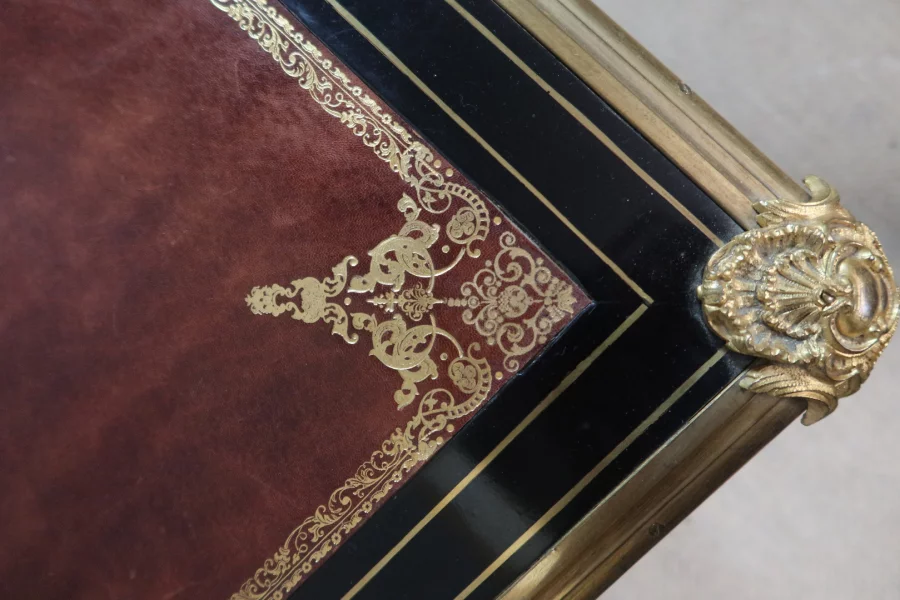 ESCRITORIO ESTILO LUIS XV