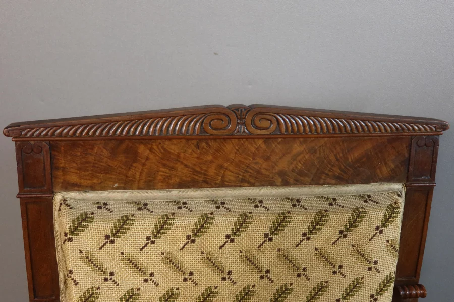 PAR DE SILLONES DE LA ÉPOCA DEL IMPERIO FRANCÉS