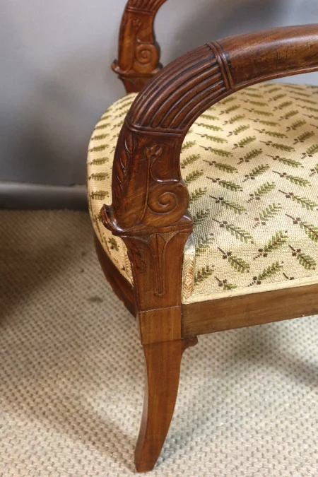 PAR DE SILLONES DE LA ÉPOCA DEL IMPERIO FRANCÉS